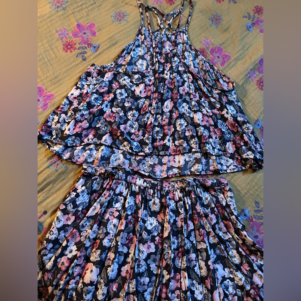 Hollister skirt set- Navy and Pink